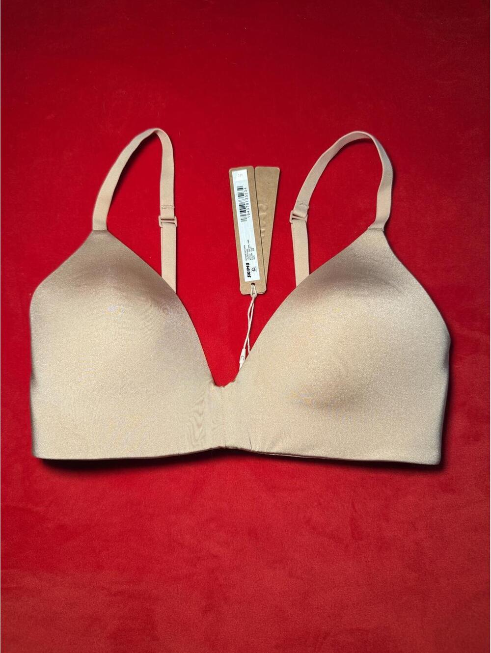 Skims Wireless Form T Shirt Bra Color Clay Size 32B